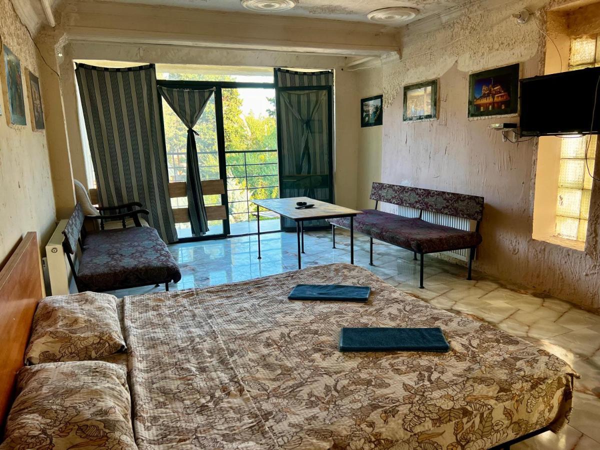 Smile Guesthouse تبليسي المظهر الخارجي الصورة